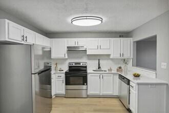 Building Photo - Vineyards of Flat Shoals