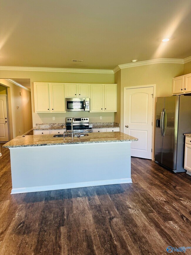 Building Photo - 14843 Norfleet Dr