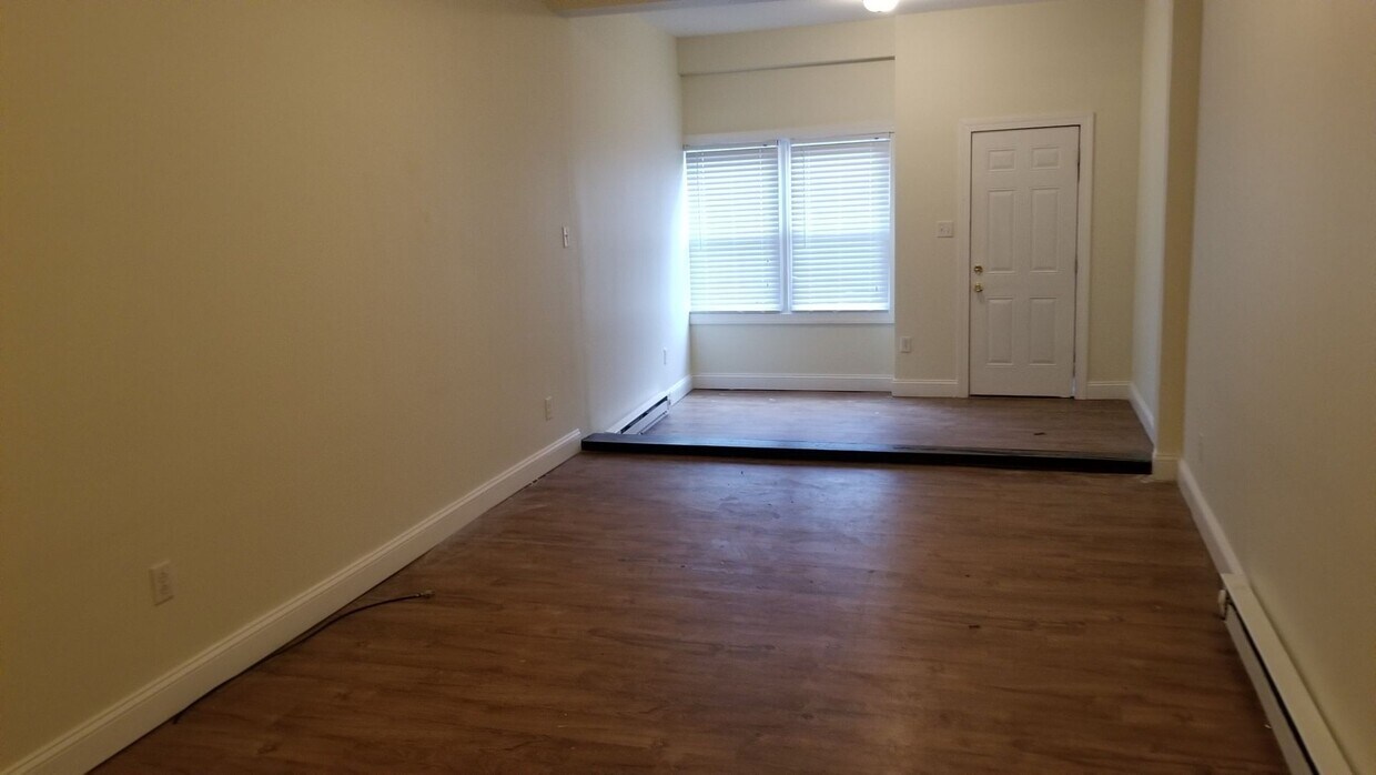 Foto principal - 705 S 60th St