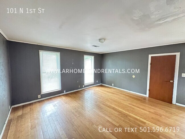 Foto del edificio - 101 N 1st St