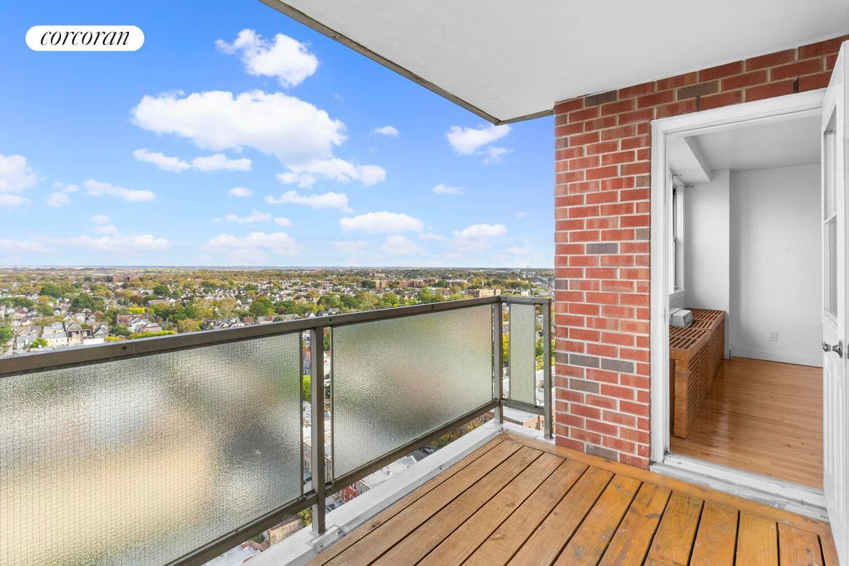 Foto principal - 1655 Flatbush Ave