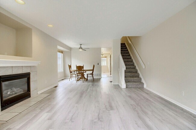 Foto del edificio - 2453 S Race St