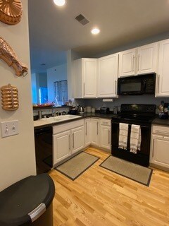 Building Photo - 3862 S Lake Dr