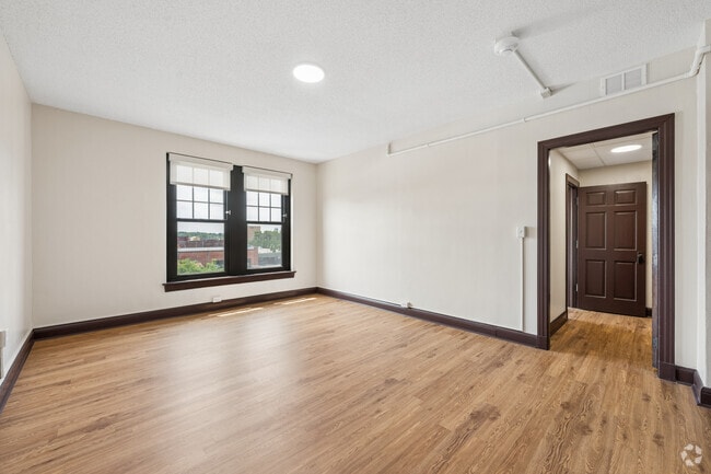 3BR, 1BA - 1,199SF - Primary Bedroom - The Verander