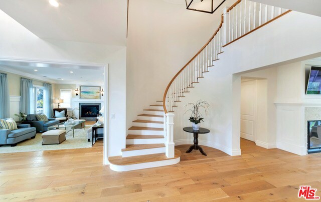 Building Photo - 16739 Bollinger Dr