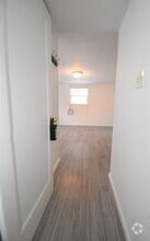 Building Photo - 525 Dell Pl