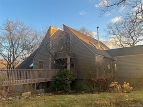 Building Photo - 76 Whippoorwill Pond Rd