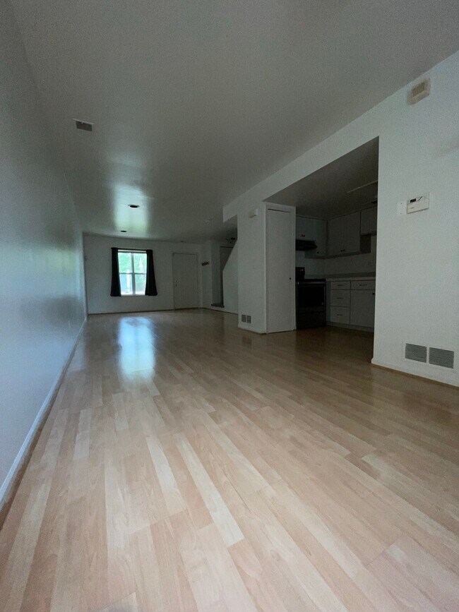 Foto del edificio - 1493 E 14 Mile Rd
