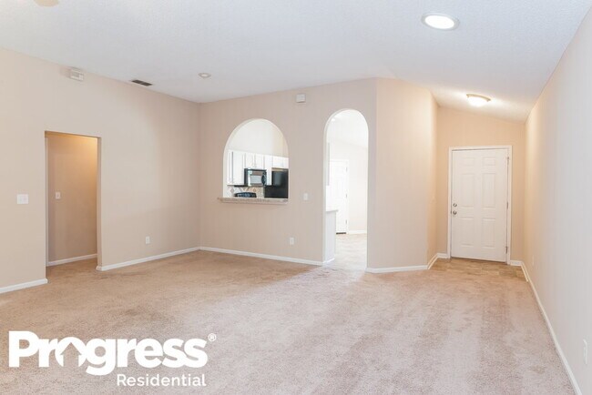 Building Photo - 11203 Mikris Dr N