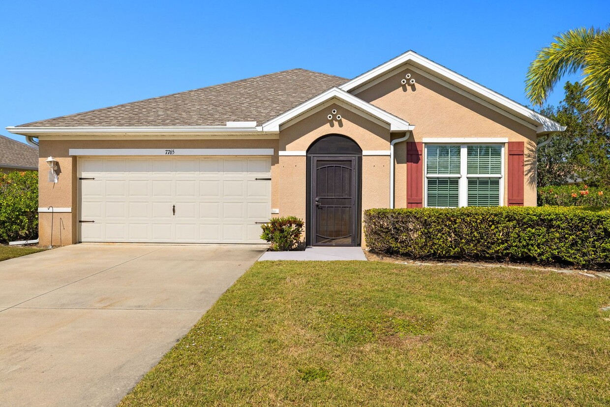 Foto principal - WaterFord Estates in Punta Gorda Florida