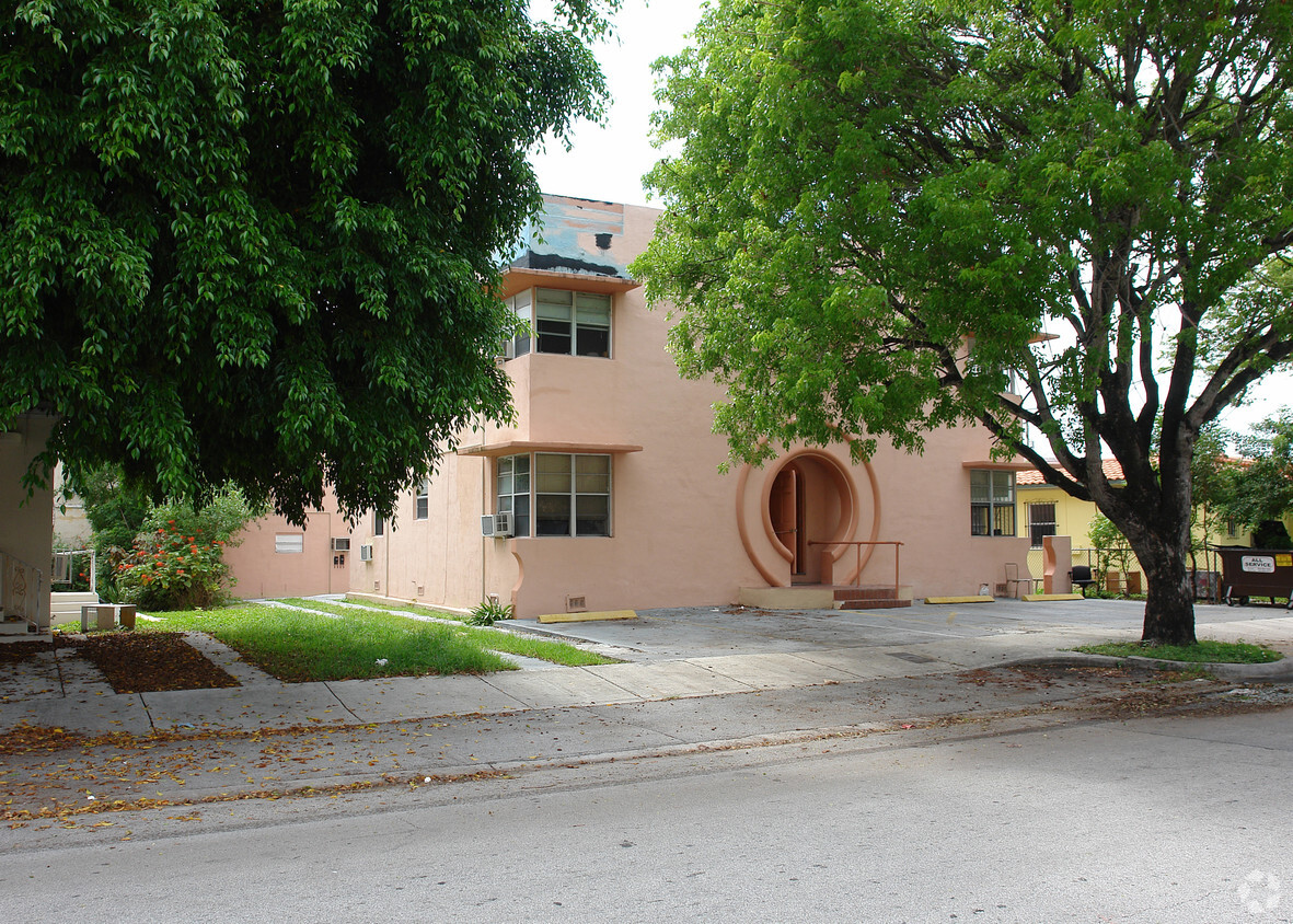 Foto del edificio - Villa Rosa