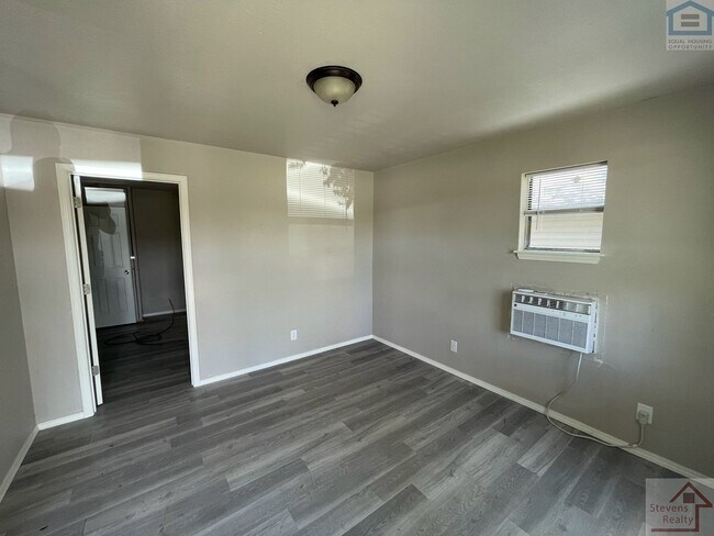 Foto del edificio - 1315 SW E Ave