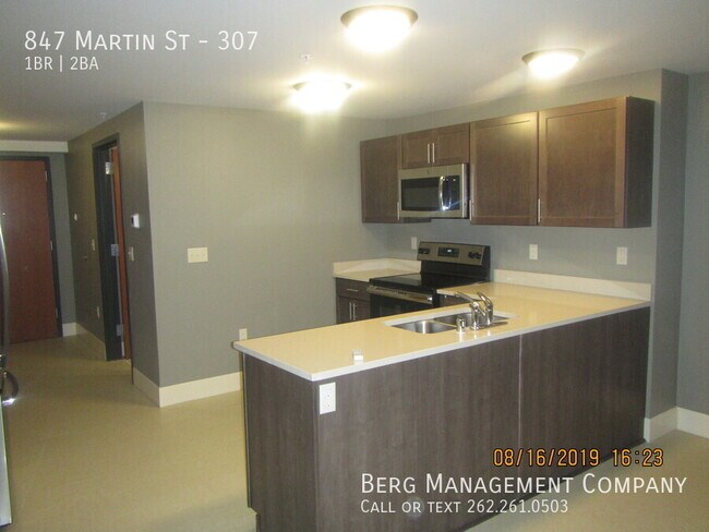 Foto del edificio - 847 Martin St