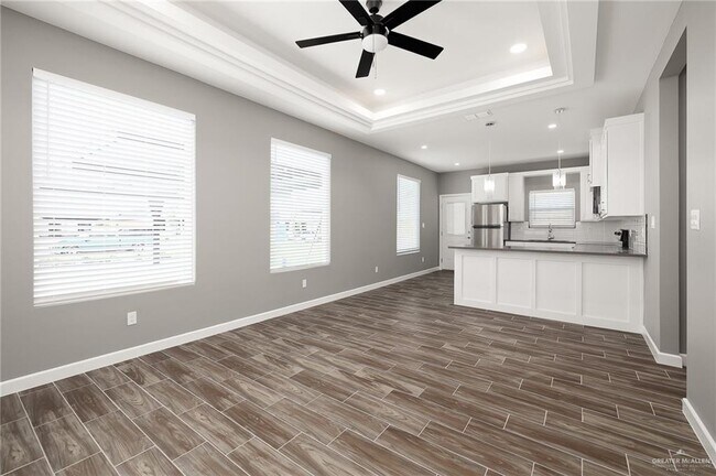 Building Photo - 2107 Cassandra St