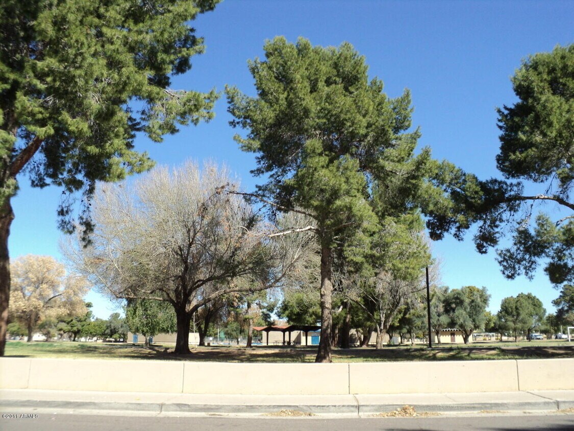 Foto principal - 3801 W Poinsettia Dr