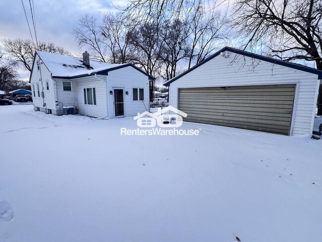 Building Photo - 5568 N Humboldt Ave