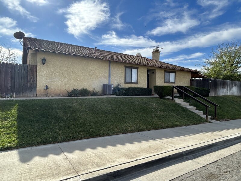 Primary Photo - 3554 Harrison St