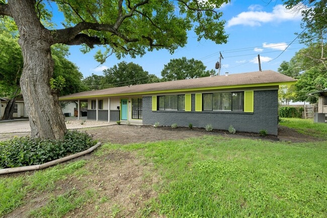 Building Photo - 1513 Braes Ridge Dr
