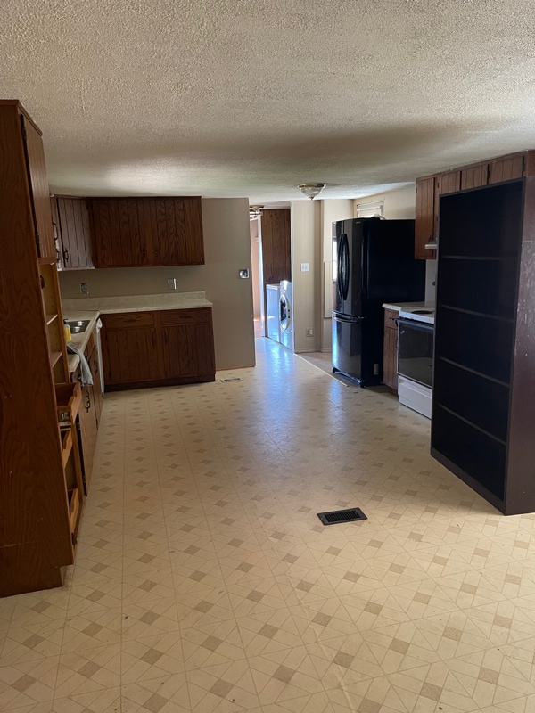 Building Photo - 580 S Lincoln St