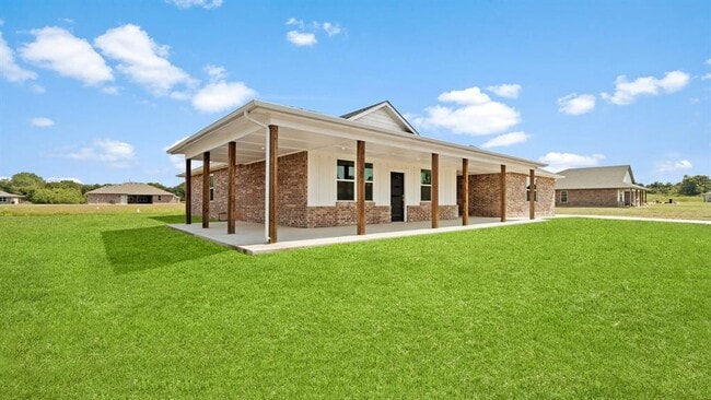 Foto del edificio - 112 Olde Ml Rd