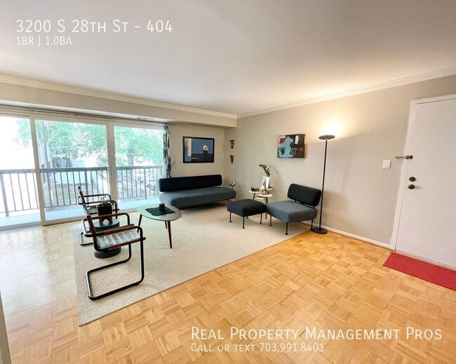 Foto del edificio - 3200 S 28th St
