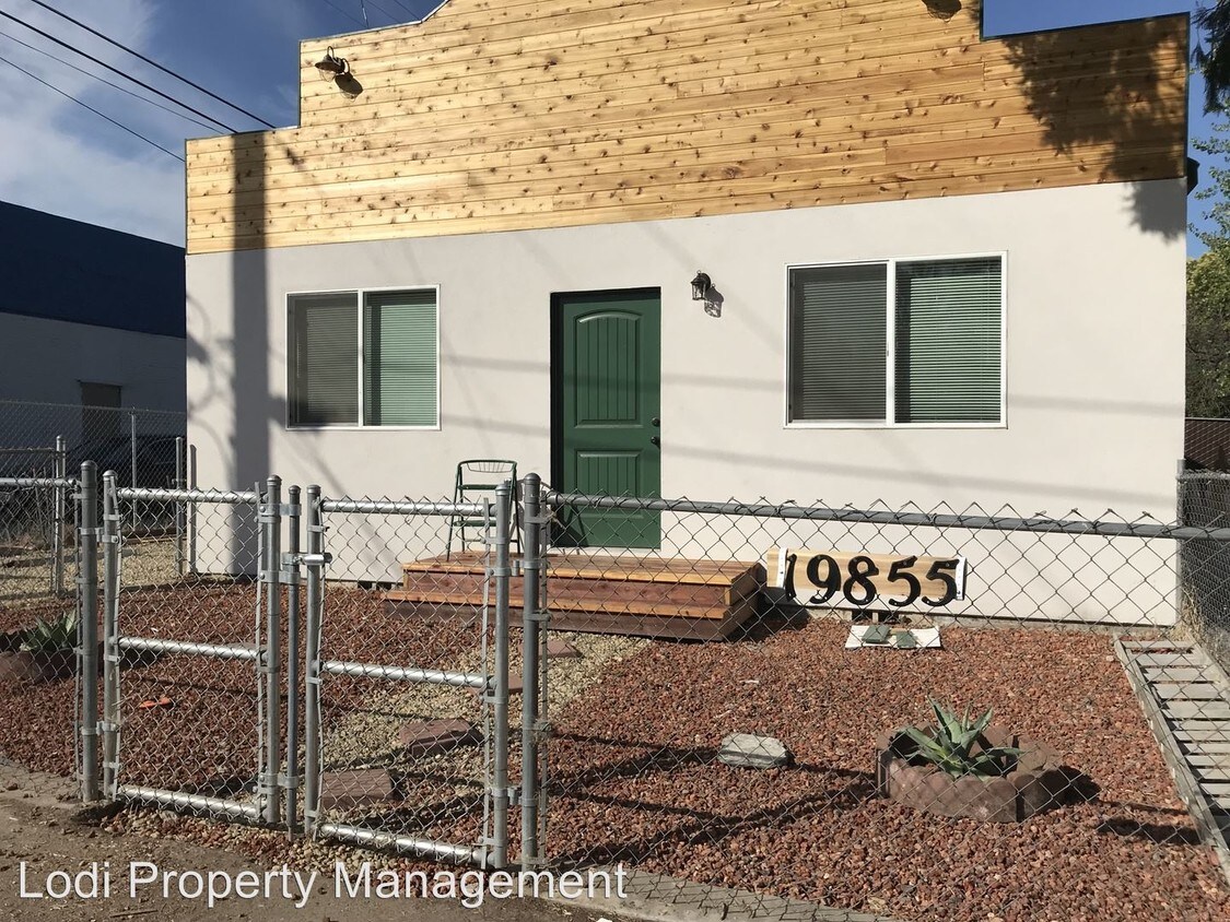 Foto principal - 1 br, 1 bath House - 19855 Cotton Street