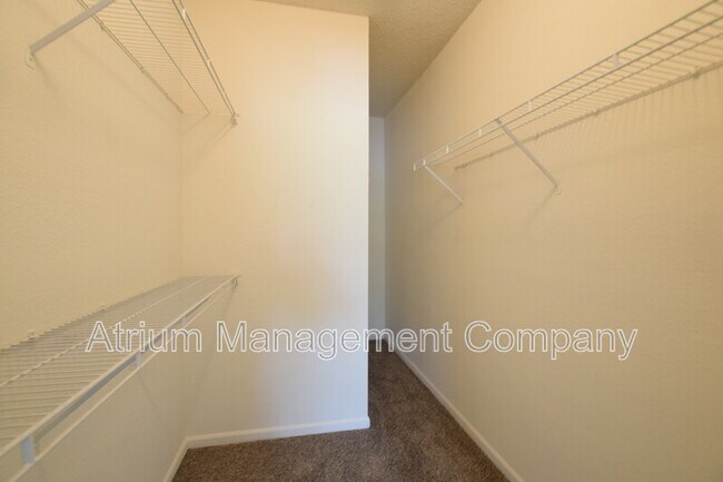 Foto del edificio - 2421 White Magnolia Way
