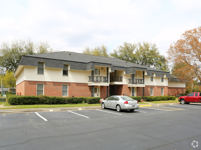 Building Photo - Georgetown Apartments