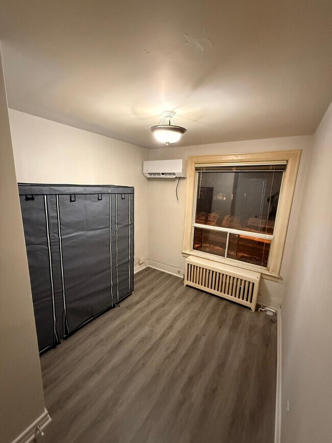 Building Photo - 507 Strathmore Blvd