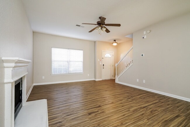 Foto del edificio - 5357 Jerome Rd