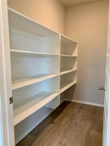 Foto del edificio - 915 Hurstwood Dr