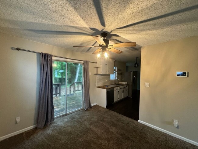 Foto del edificio - Introducing a charming home located in the heart of Suffolk ¨ASK ABOUT OUR ZERO DEPOSIT¨