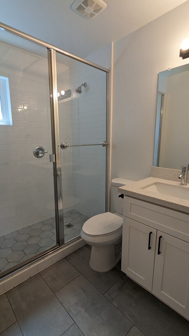 Foto del edificio - 543 W Tulare Ave