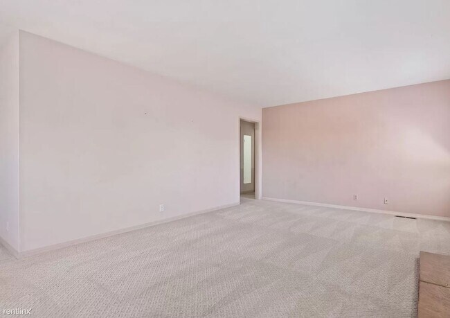 Building Photo - 3 br, 2 bath House - 2632 Clinton Terrace