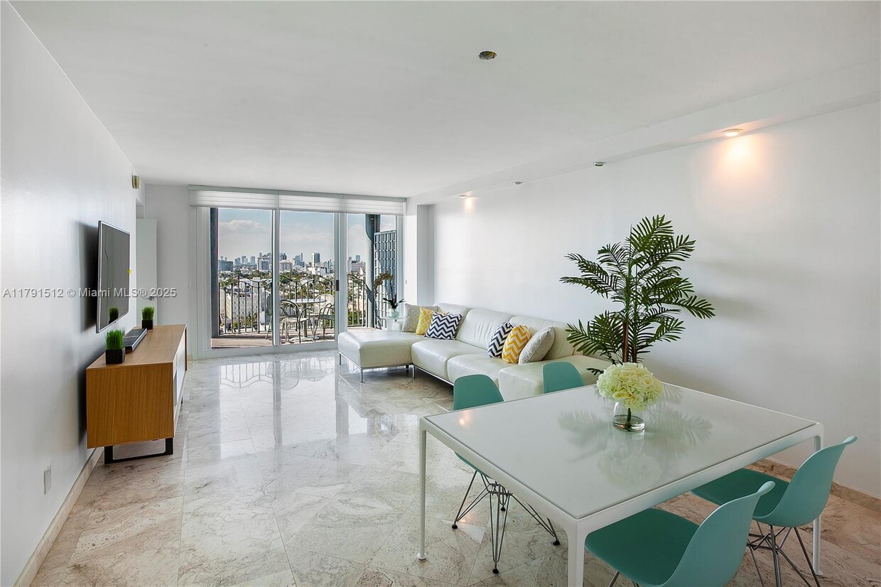 Foto principal - 1500 Ocean Dr