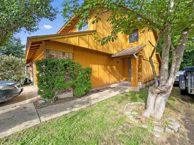 Foto del edificio - 10403 Golden Meadow Dr