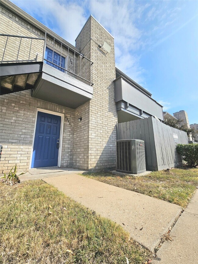 Foto del edificio - 9700 Leawood Blvd