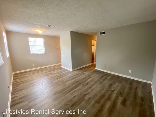 Building Photo - 3 br, 1 bath House - 2289 Forest St