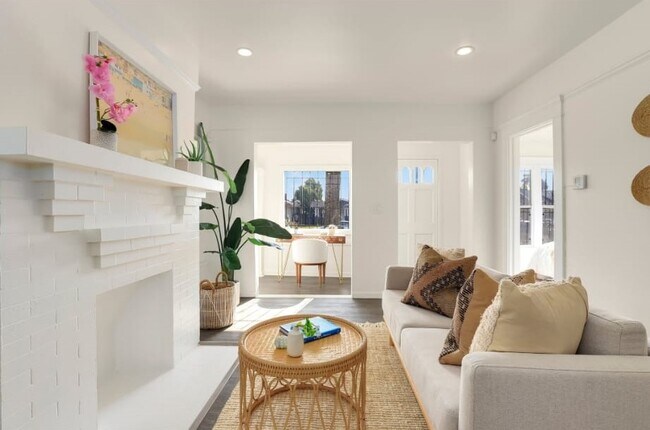 Foto del edificio - 5001 S Wilton Pl