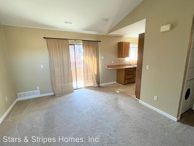 Building Photo - 1 br, 1 bath House - 2201 S. Buckley Road ...