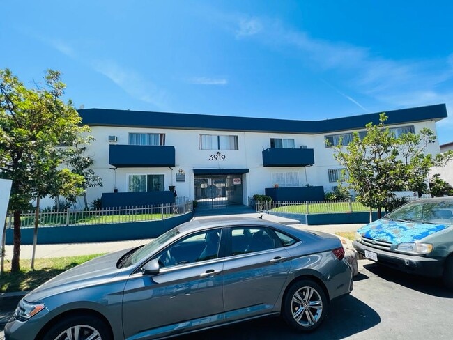 Building Photo - 3919 Ursula Avenue