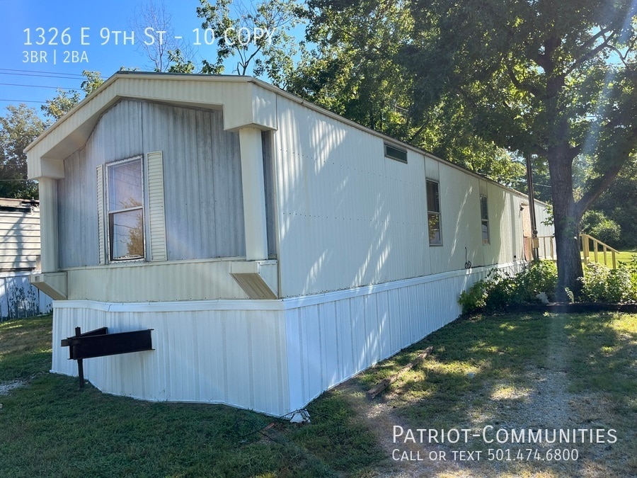 Primary Photo - 1326 E 9th St