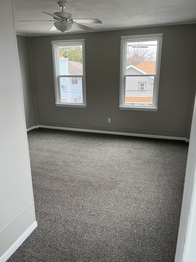 Main Room - 527 W Main St
