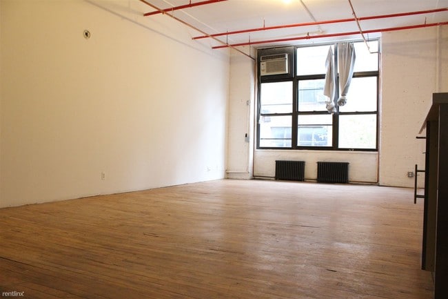 Building Photo - 12 Cypress Ave