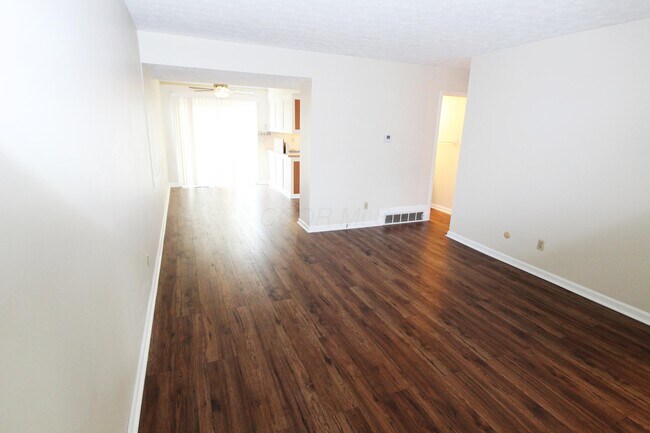Foto del edificio - 4829 Dierker Rd