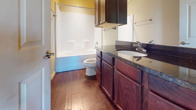 Foto del edificio - 709 Luther W St