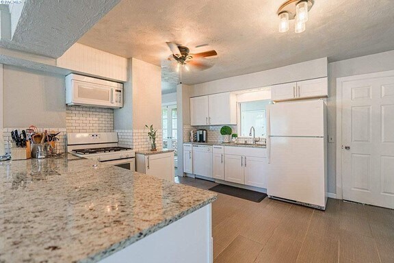 Foto del edificio - 1431 Johnston Ave