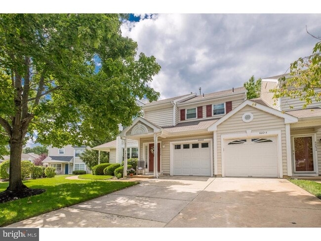 Building Photo - 6001A Normandy Dr