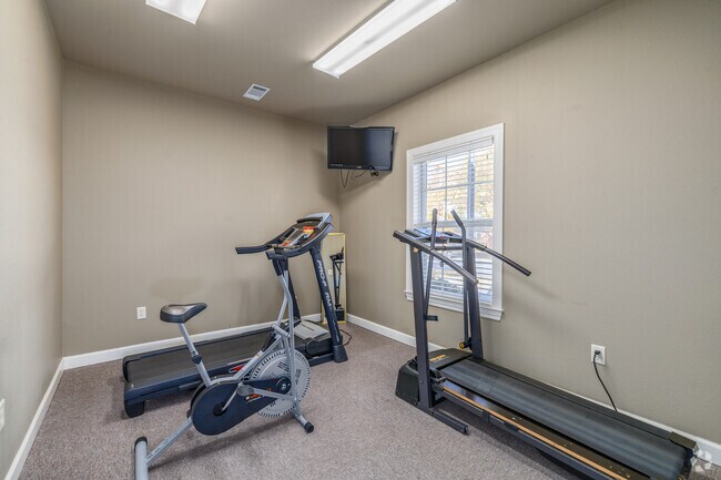 Gimnasio - Ridge Road Village Senior Living