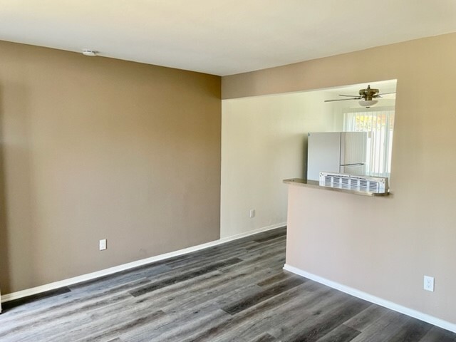 Foto del edificio - 45421 Sunset Ln